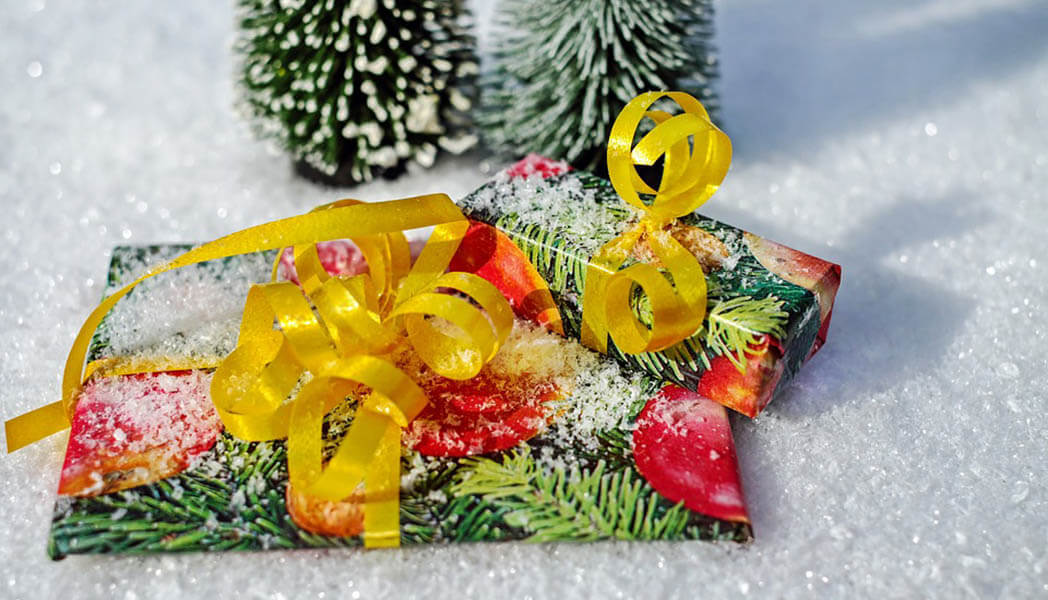 10 Embarrassing Gifts to Never Give Anyone (And Why!) Exposed Magazine