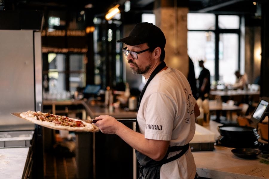 Neapolitan pizza restaurant Forbici